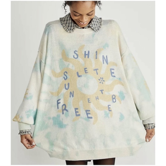 Free People XS Cosmos Ivory Oversized Sweatshirt Sweater Graphic Pullover - Picture 1 of 14